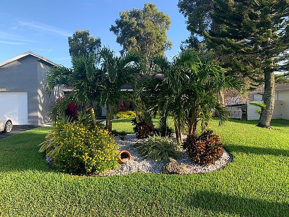 3rd image of 11821 NW 27th Ct