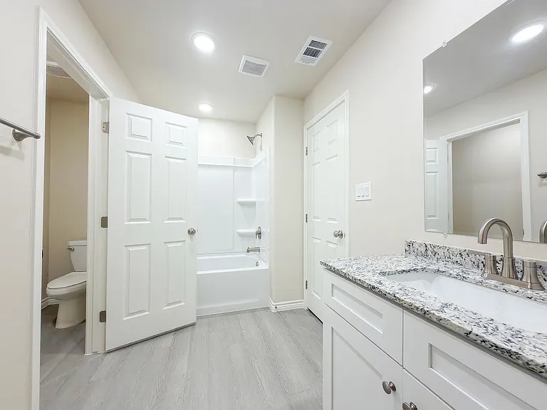 1341 Bajada St — Photo 13