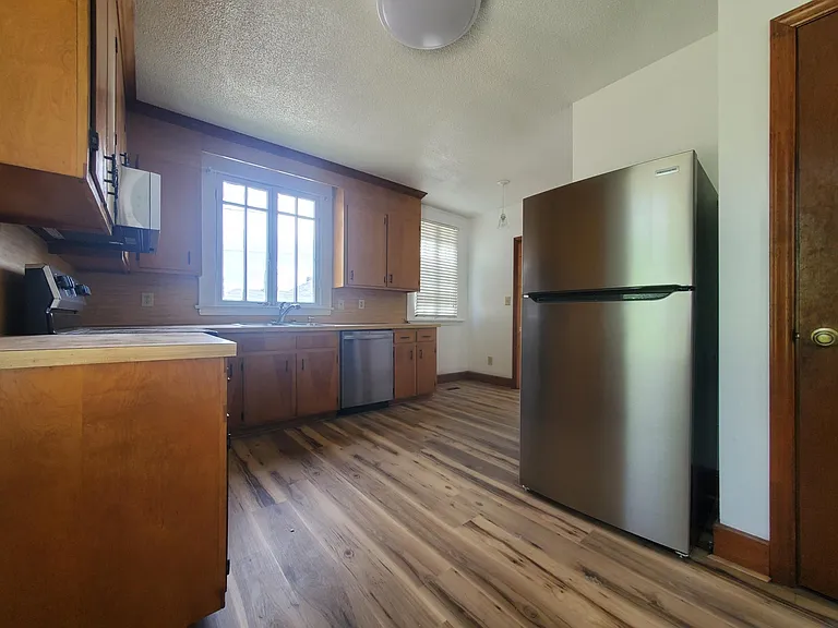 315 Martin Luther King Jr Blvd — Photo 10
