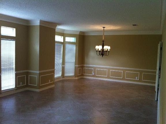 3rd image of 7017 Aspen Wood Trl