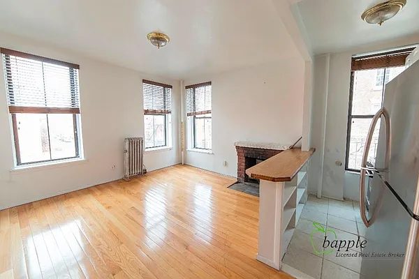 Rented by Bapple | media 13