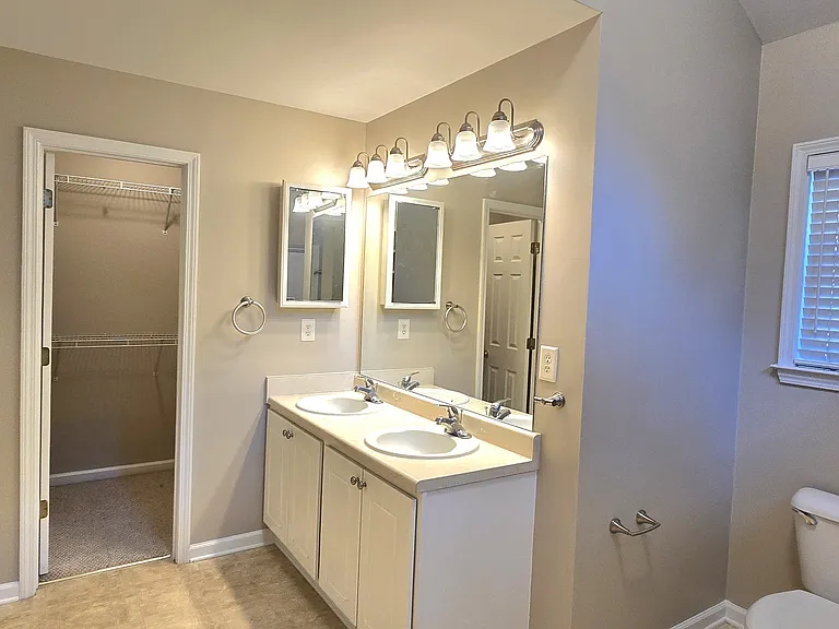 3 Castleton Ct — Photo 30