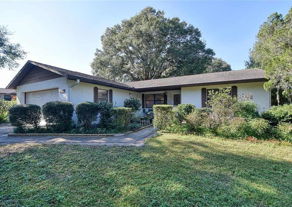 1st image of 12104 SE 61st Ct
