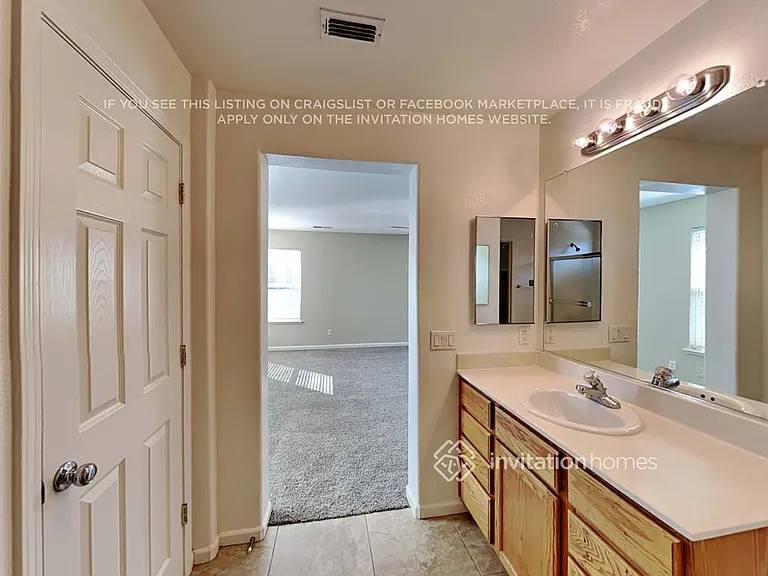 11512 Linday Way — Photo 15