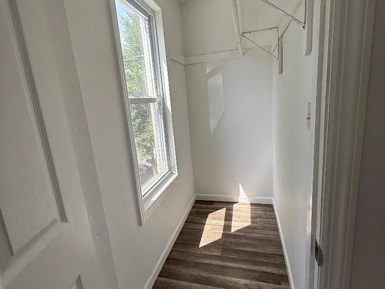 792 S 15th St — Photo 9