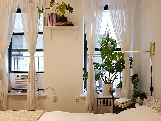 Rented by Signature Property Realty | media 15