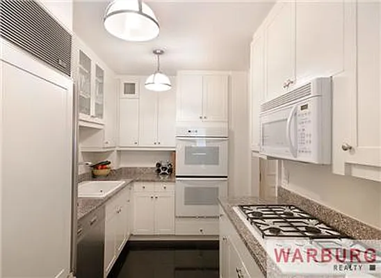 Sold by Warburg | media 14