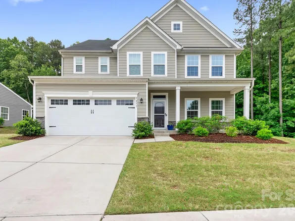 9233 Hollow Bend Dr, Huntersville, NC 28078