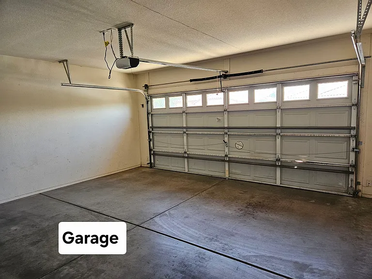 890 E Kyle Ct — Photo 24