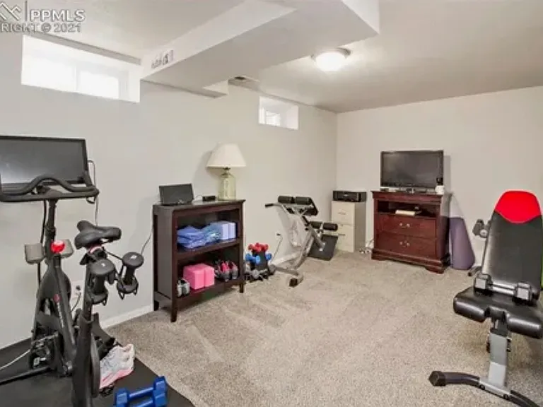 440 Kinnikinnik Dr — Photo 23
