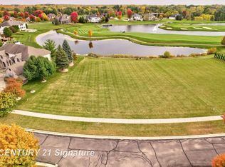 34 W Grove Ct, Freeland, MI 48623