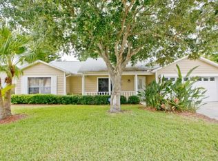 2560 Bent Pine St, Melbourne, FL 32935
