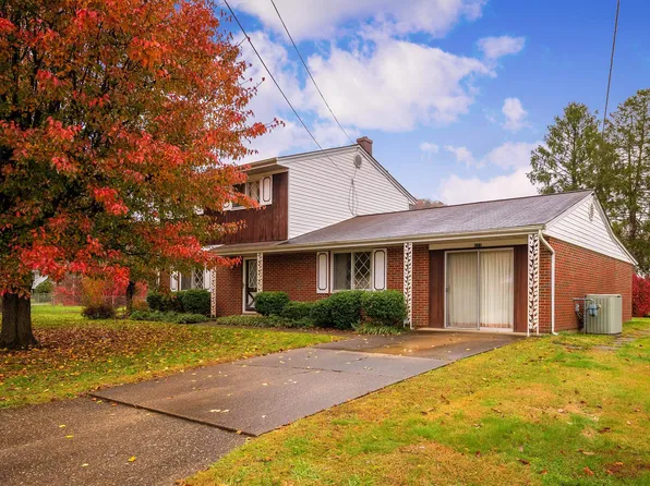 222 Helen Ln, Barboursville, WV 25504