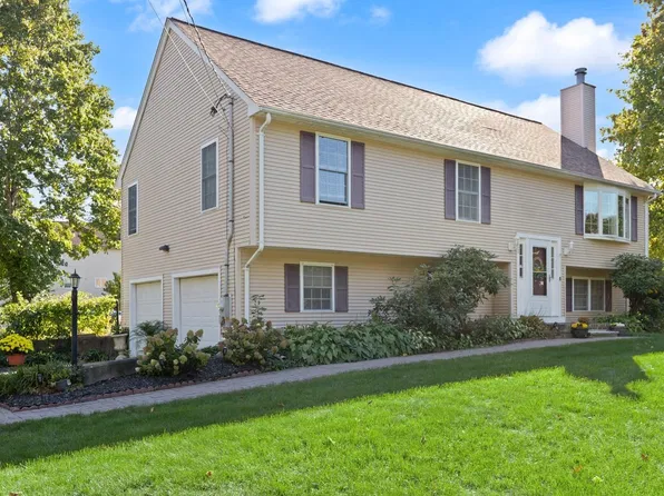 21 Wales Ave, Stoughton, MA 02072