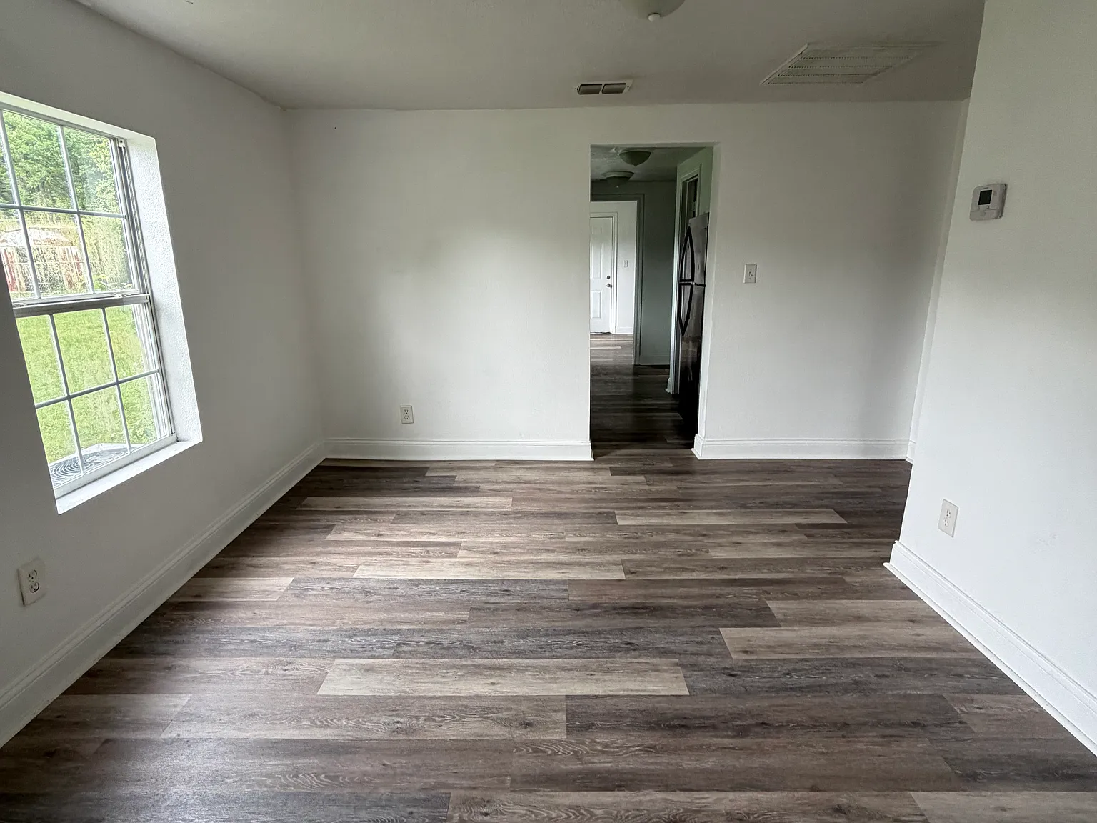 3 bed, 975 sqft, $975 — Photo 3