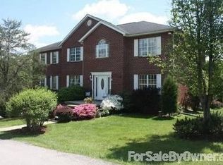 51 Meadowlark Ln, Ona, WV 25545