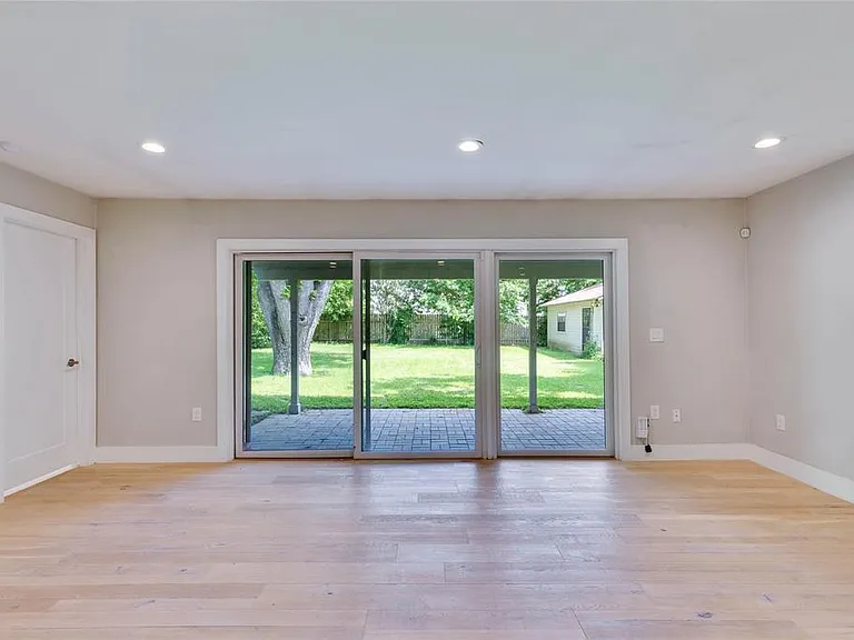 6203 Cary Dr — Photo 13