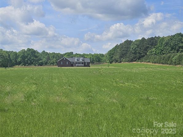 485 Hilltop Rd, Oakboro, NC 28129