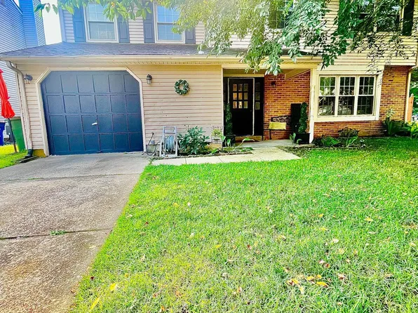 33 Lakeside Dr, Marlton, NJ 08053