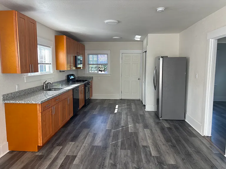 22441 Dole Way — Photo 2