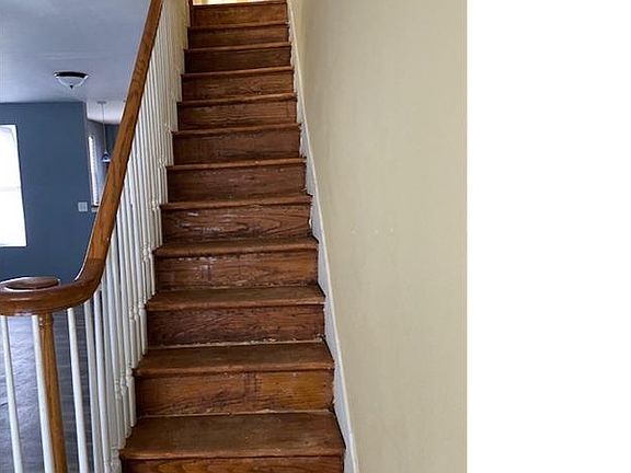 4th image of 1233 E Stafford St