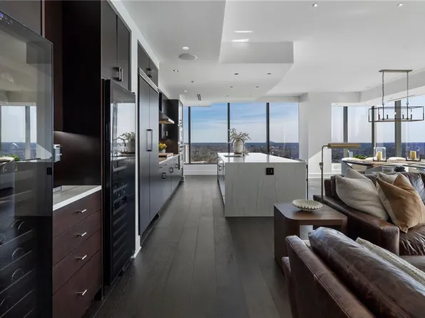 3630 Peachtree Rd NE Unit 2104, Atlanta, GA 30326