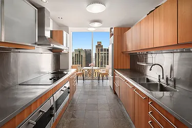 641 Fifth Avenue #42H
