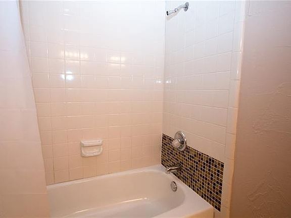 2nd image of 2808 Harvest Lake Dr
