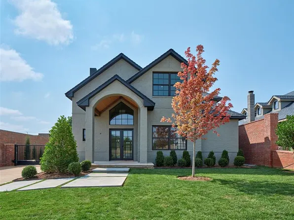 1108 Cumberland Ct, Nichols Hills, OK 73116
