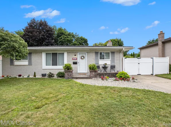 12442 N York Dr, Sterling Heights, MI 48313