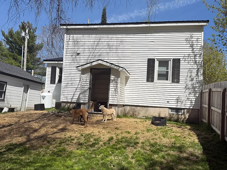 11 Heald St — Photo 23