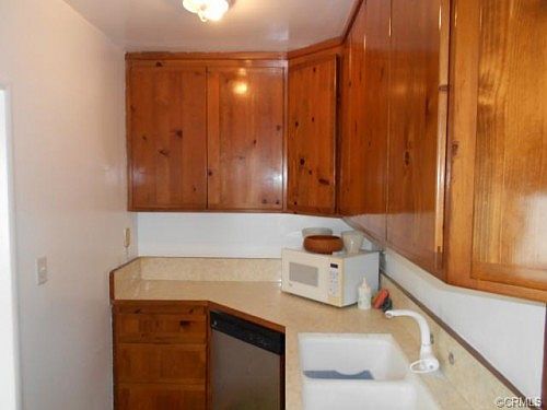 4th image of 2120 Andreo Ave