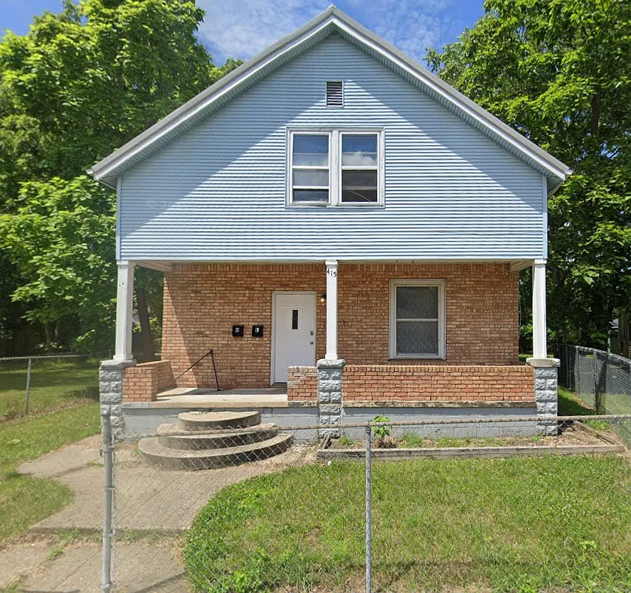 Photo 1 of 16 - 415 Sherman Ave #1 - South Bend, IN Primary Photo - 415 Sherman Ave #1