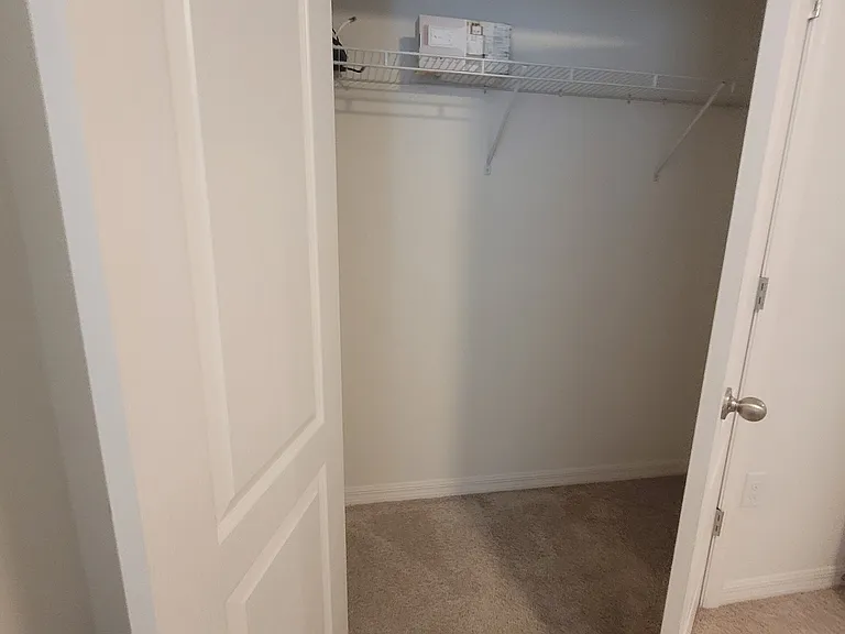 217 Duke Dr — Photo 38