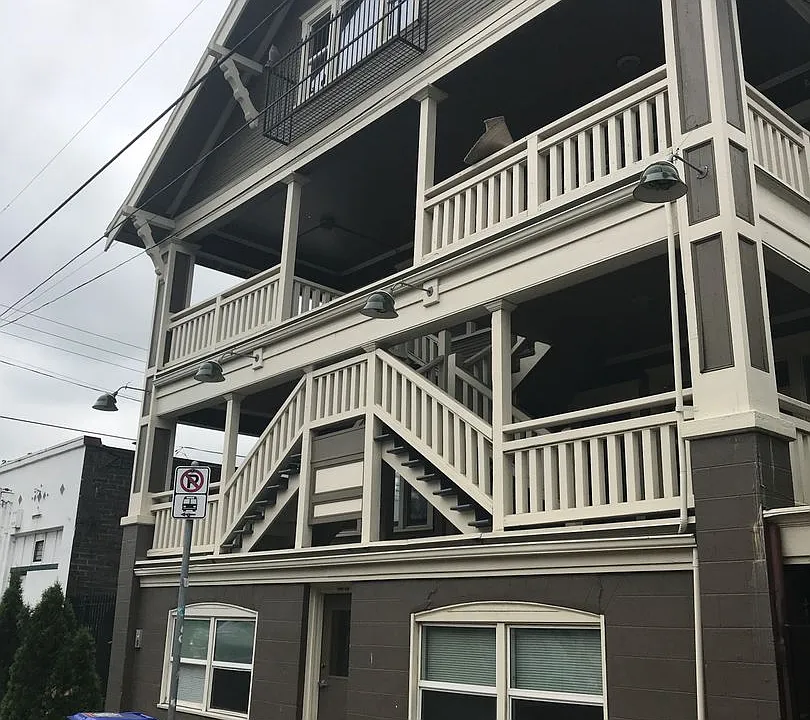 4922-4930 N Albina Ave