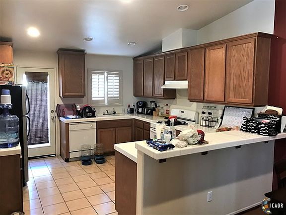 5th image of 260 La Paz Dr