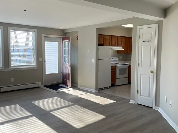 5 Terrace Pl #B, New Milford, CT 06776