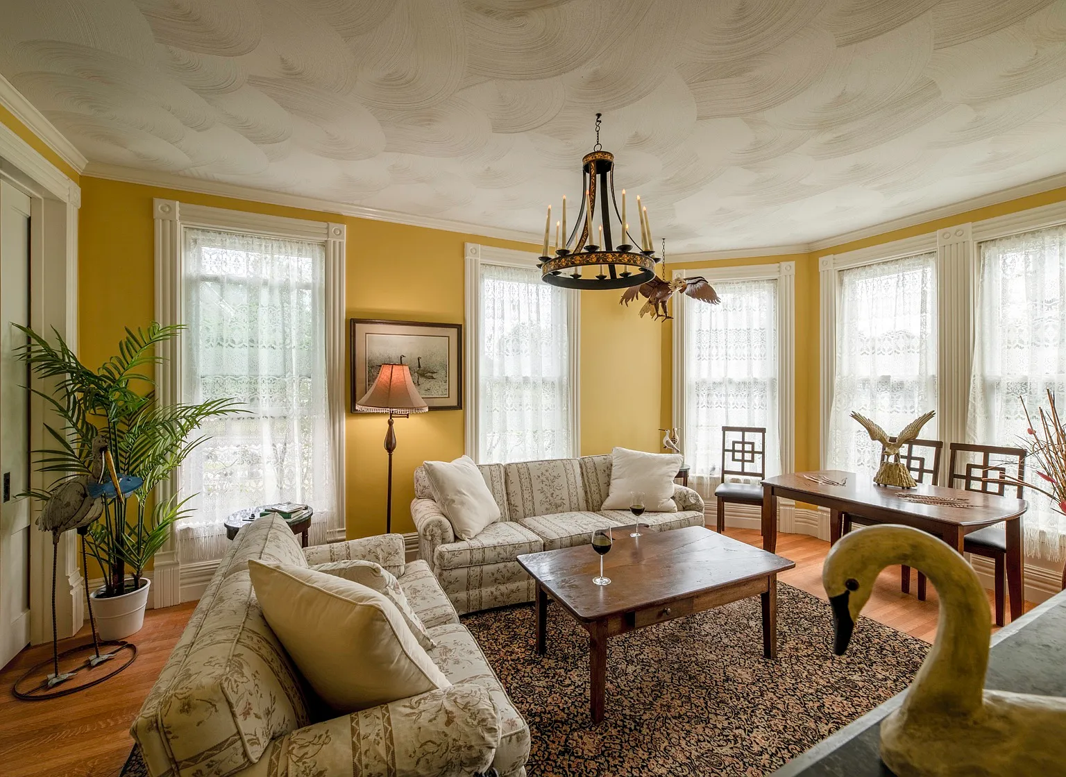 6 bed, 4.5 bath, 3116 sqft, $3,600 — Photo 4