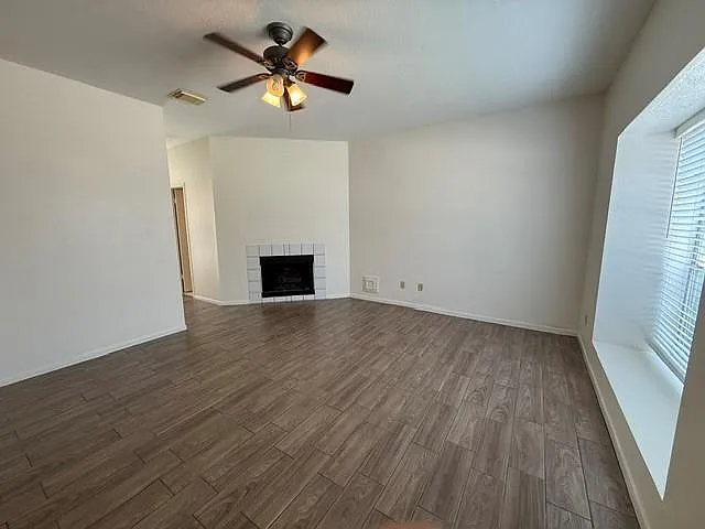 2 bed, 2.5 bath, 1152 sqft, $1,650 — Photo 3