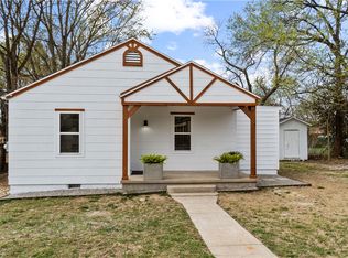 1214 S 3rd St, Rogers, AR 72756