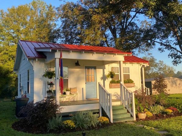 (undisclosed Address)