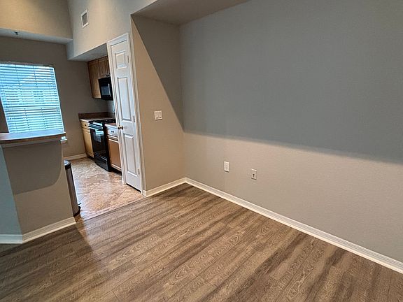 Kitchen with Dinette Area