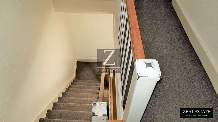 Rented by ZealEstate Group Inc | media 32