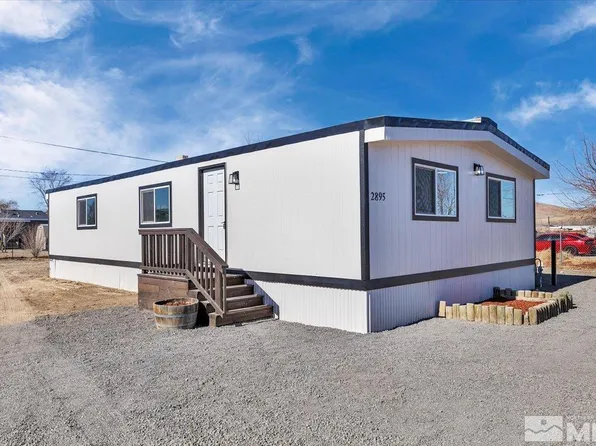 2895 Rawhide St, Silver Springs, NV 89429