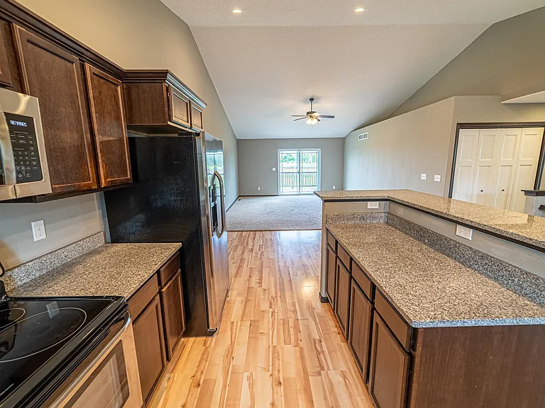 3267 Sherwood Pl — Photo 4