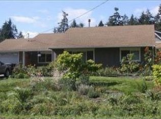 341 Weaver Rd NW, Bainbridge Island, WA 98110