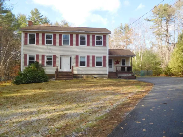 4 Bryant Terrace, Mechanic Falls, ME 04256