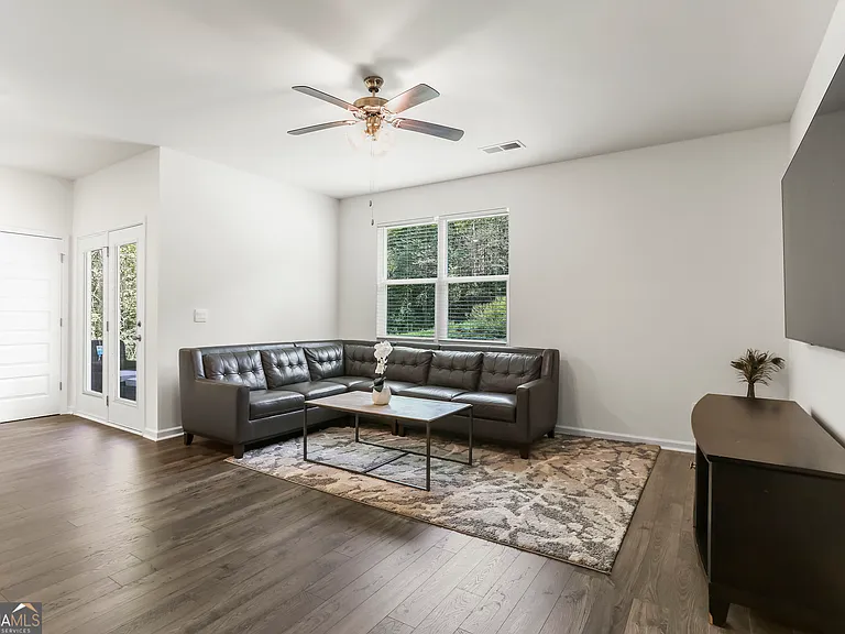 3688 Chevington Ct SE — Photo 4