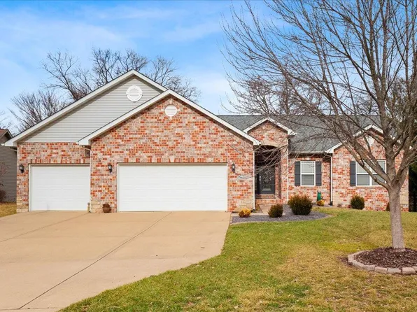 1327 Rainfield Gardens Ct, O'Fallon, IL 62269