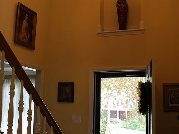 4th image of 231 Indian Springs Dr